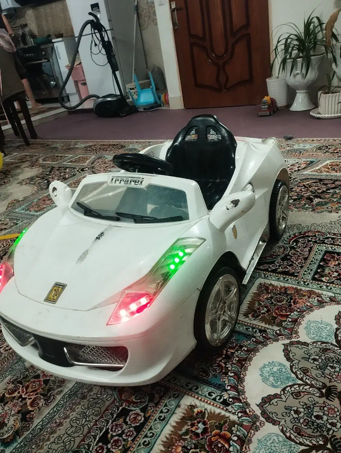 ماشین و موتور شارژی|اسباب‌بازی بچه|سبزوار, امام خمینی (ناوی)|دیوار