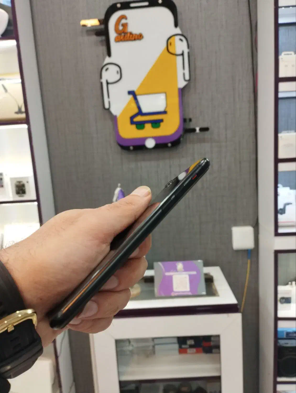 ایفون se2020|موبایل|ملایر, |دیوار