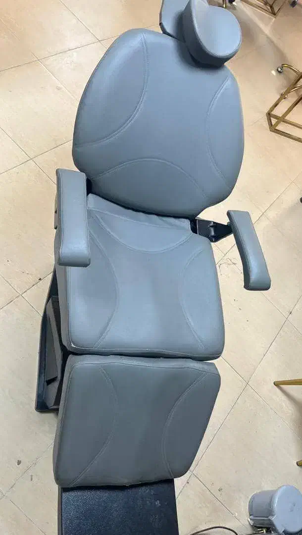 صندلی برقی چرم طوسی|آرایشگاه و سالن‌های زیبایی|اندیشه, شهرک صدف|دیوار