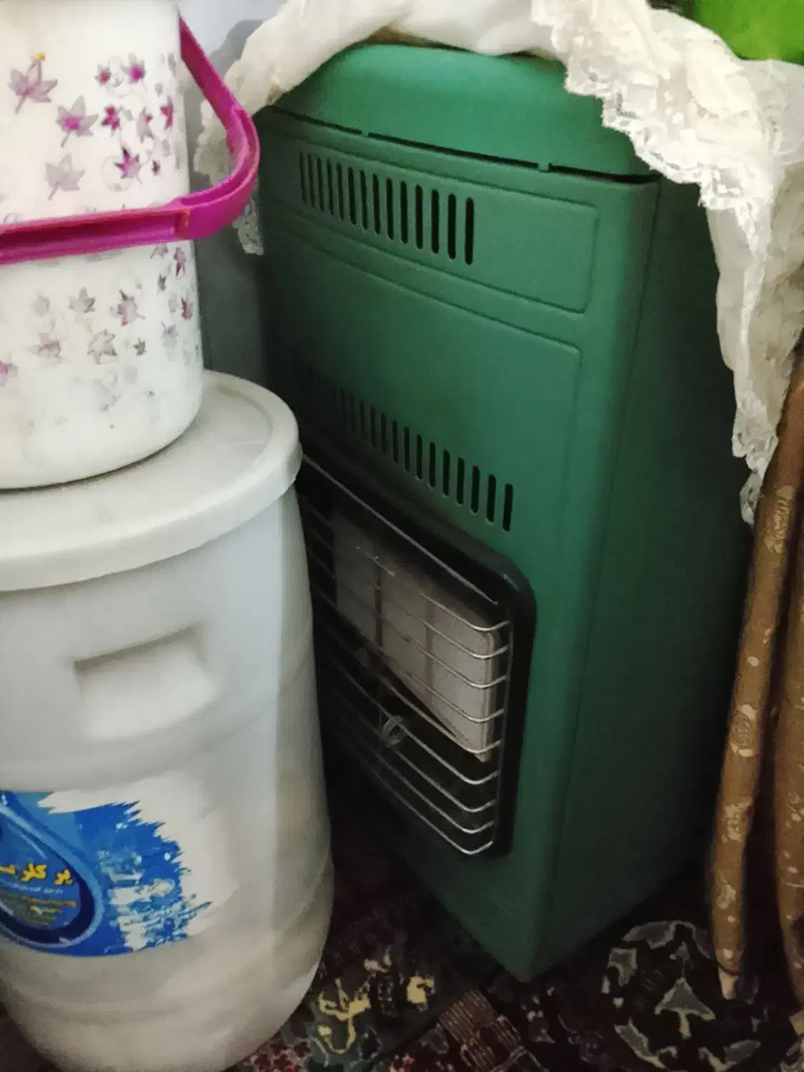 بخاری گازی  درحد نو بدون مشکل|بخاری، هیتر، شومینه|زابل, |دیوار