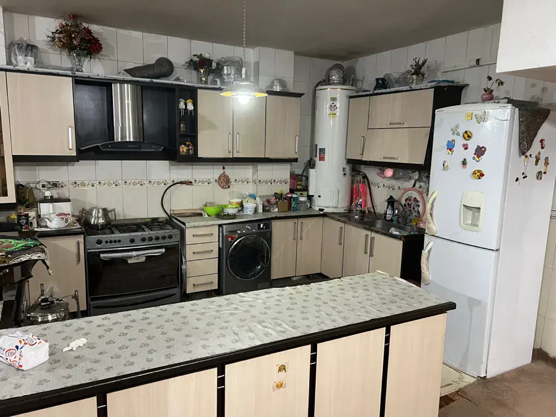 رهن و اجاره طبقه اول آپارتمان دو واحده|اجارهٔ آپارتمان|برخوار, |دیوار