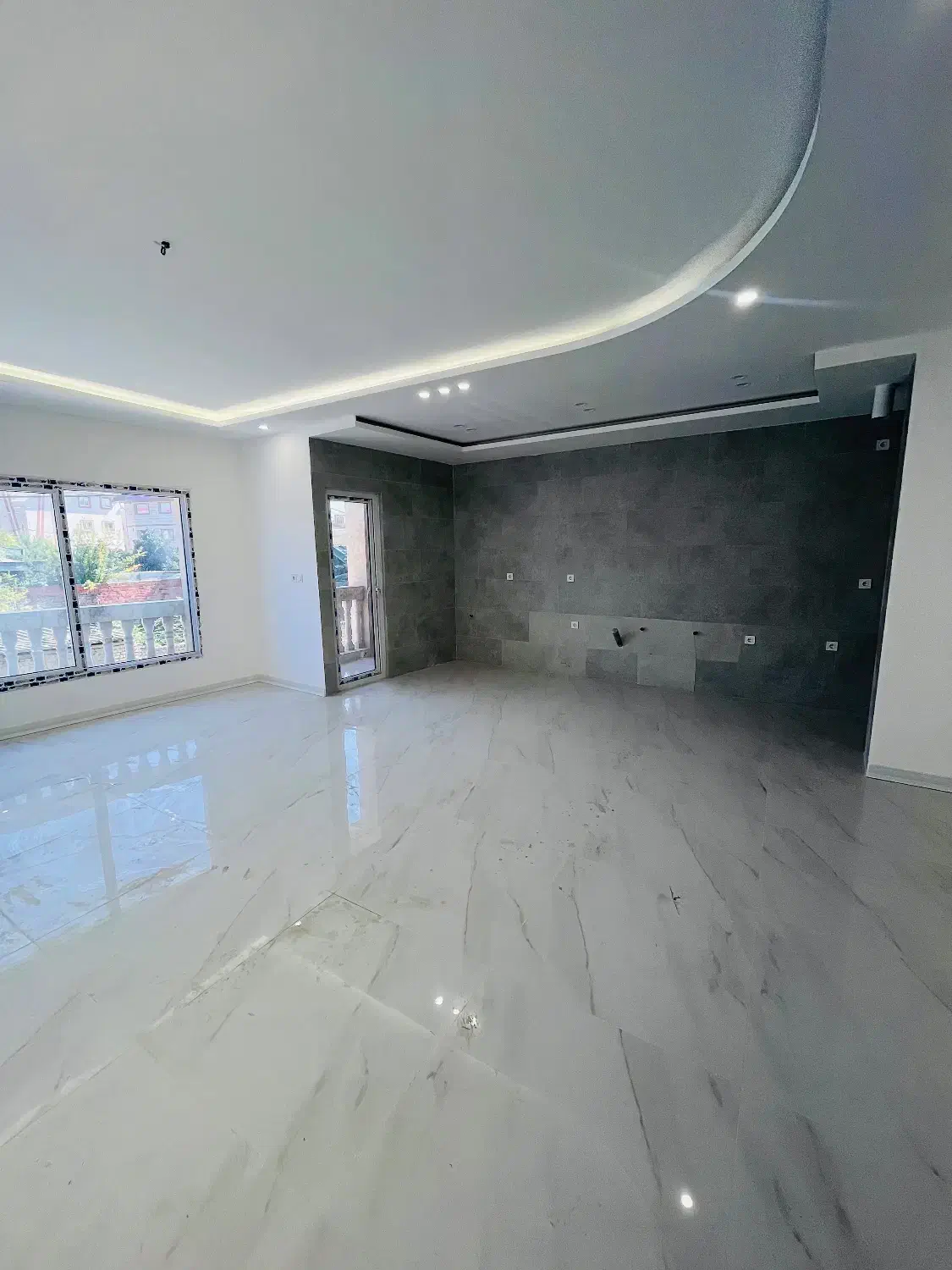 آپارتمان ۱۲۰ متری طبقه چهارم نوساز خ جنگل|فروش آپارتمان|کردکوی, |دیوار