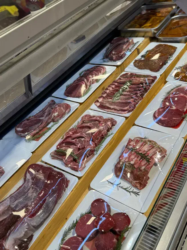 استخدام قصاب حرفه ای|استخدام خدمات فروشگاه و رستوران|تهران, پاسداران|دیوار