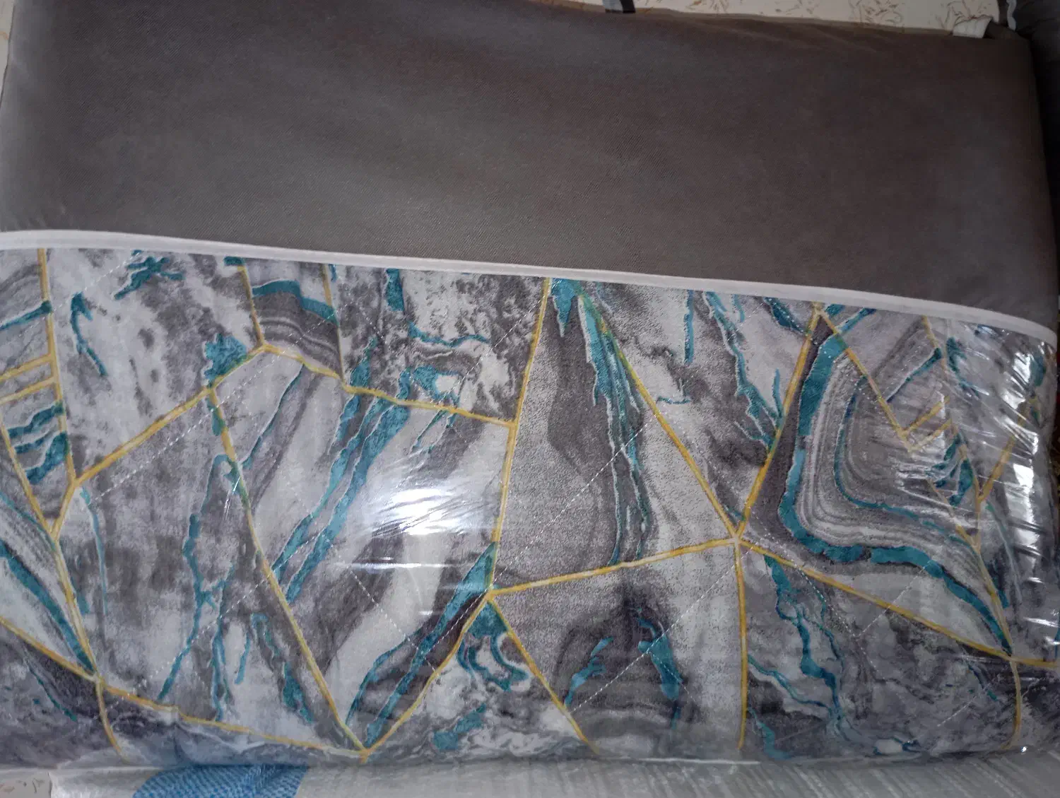 فروش انواع بالش و تشک و داخل کوسنی|رختخواب، بالش، پتو|قرچک, زیبا شهر|دیوار