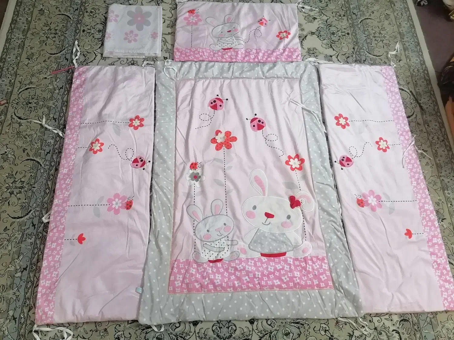 ست لحاف یا روتختی نوزادی|اسباب و اثاث بچه|قم, پردیسان|دیوار