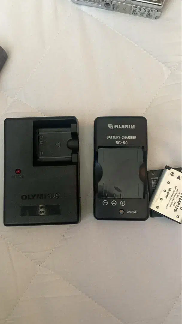 انواع شارژر وباتری|دوربین عکاسی و فیلم‌برداری|تهران, سلسبیل جنوبی|دیوار