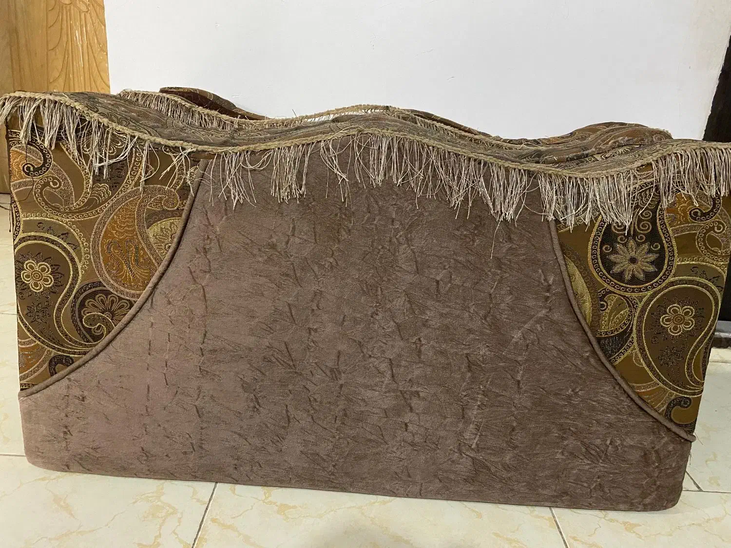 دو جفت پشتی  ۶۰۰ تومن|پشتی|اصفهان, بهارستان|دیوار