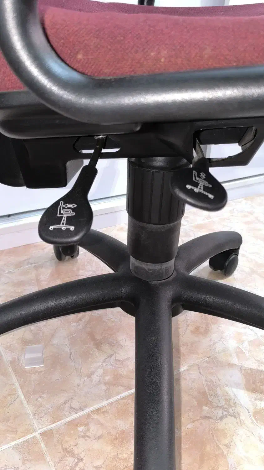 صندلی کامپیوتر المانی|صندلی و نیمکت|سهند, |دیوار