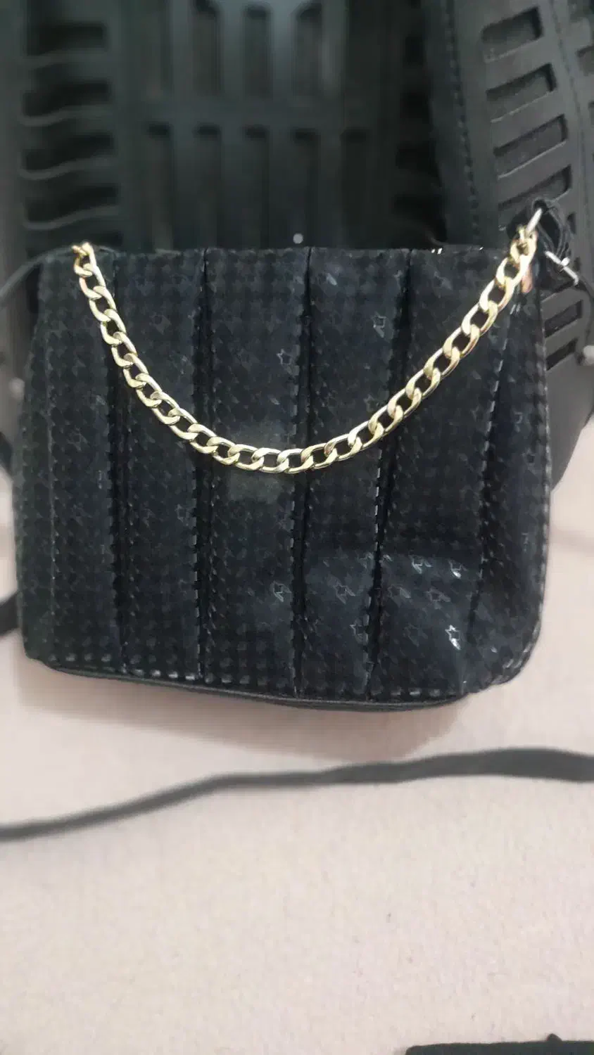 کیفها درحد نو دونه ۱۰۰|کیف، کفش، کمربند|هشتگرد, شهرک راه آهن|دیوار