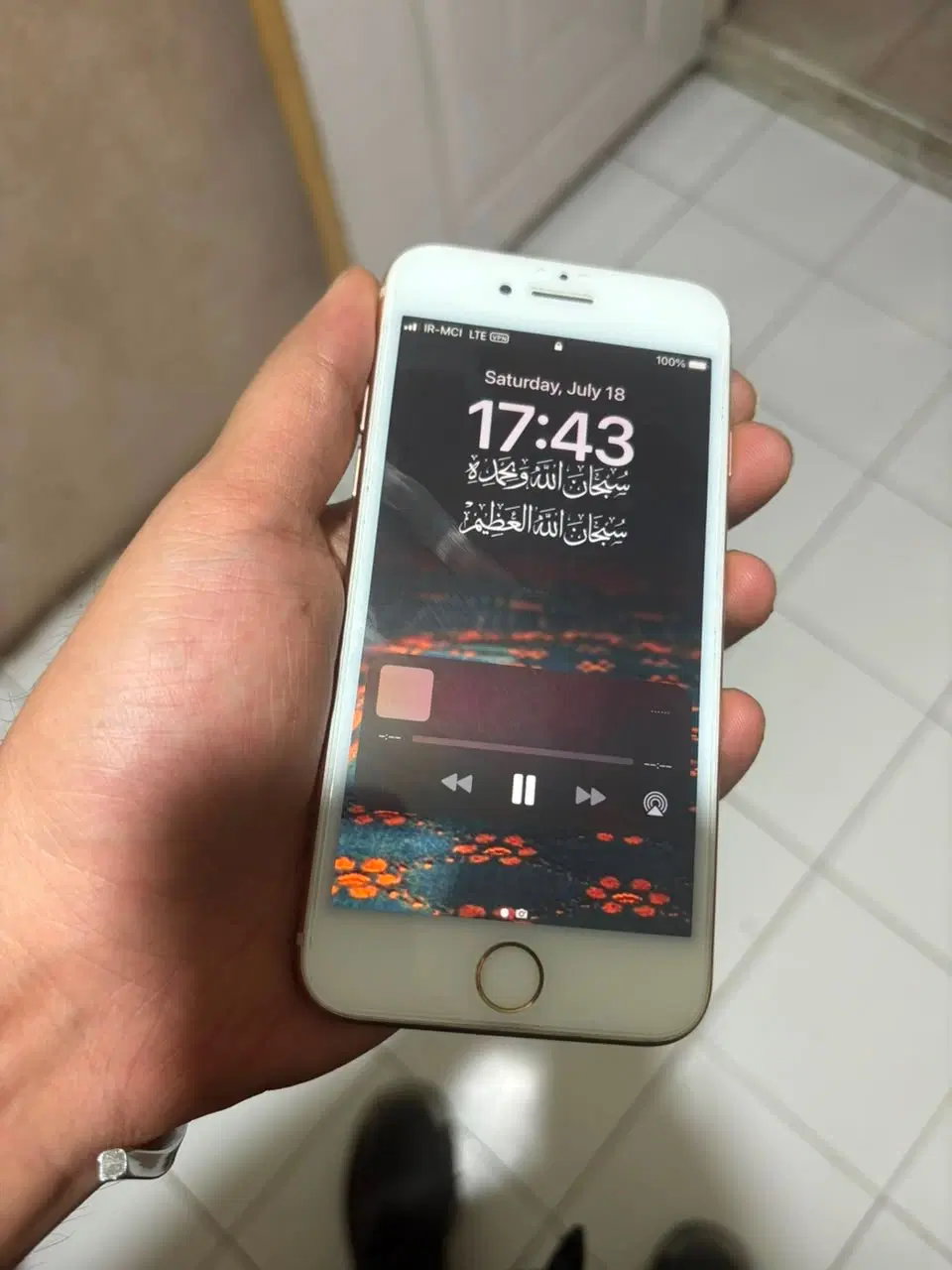 iPhone 8 64 Gold|موبایل|تهران, حکمت|دیوار
