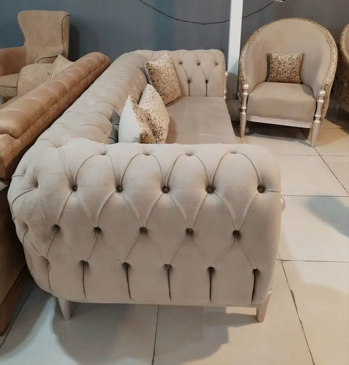 مبل بخرید بدون پیش پرداخت و اقساط بلند مدت/تعویض|مبلمان خانگی و میز عسلی|فلاورجان, |دیوار