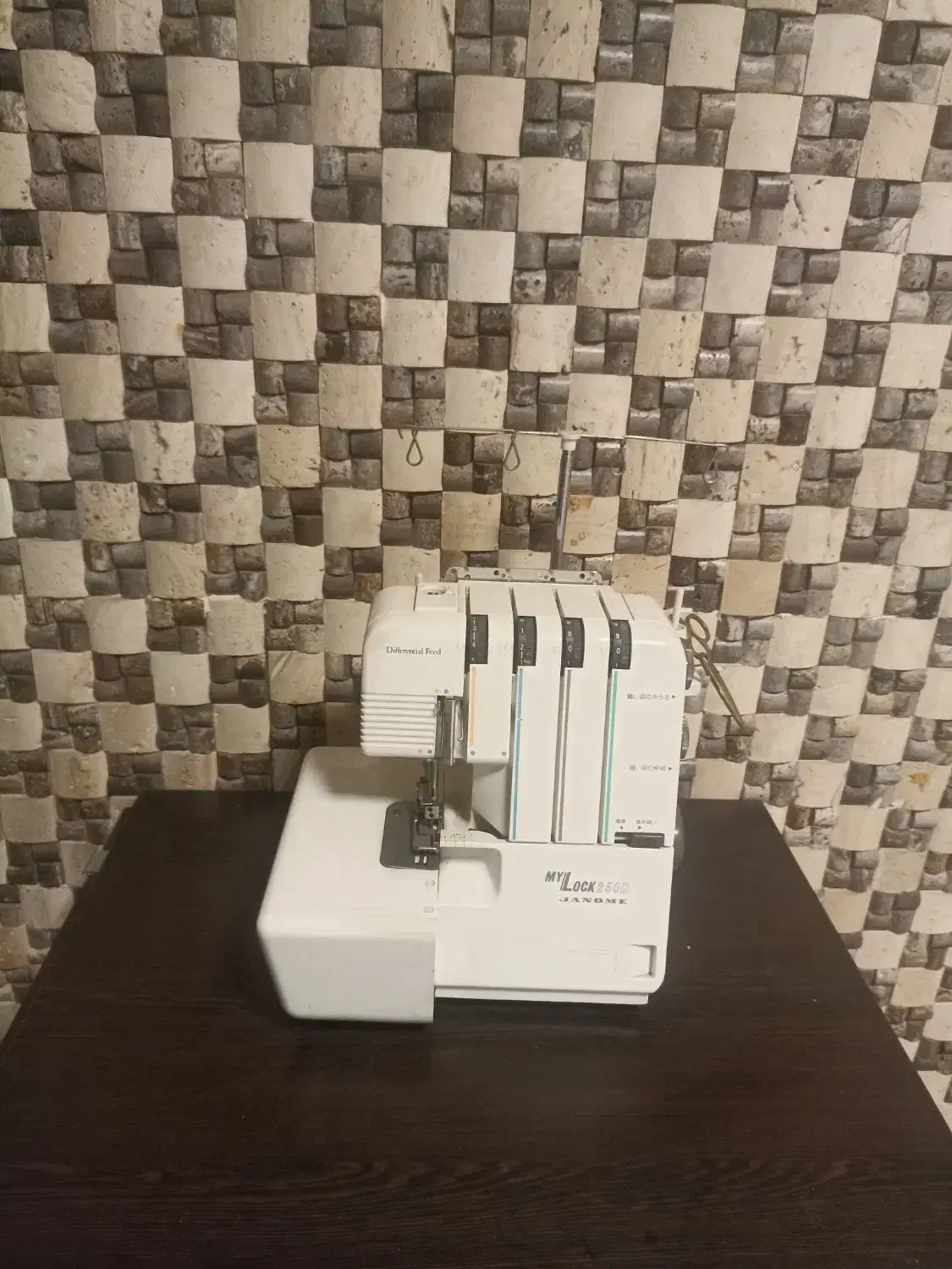 سردوز ژانومه مدل my lock250D|چرخ خیاطی و ریسندگی|ری, دیلمان|دیوار