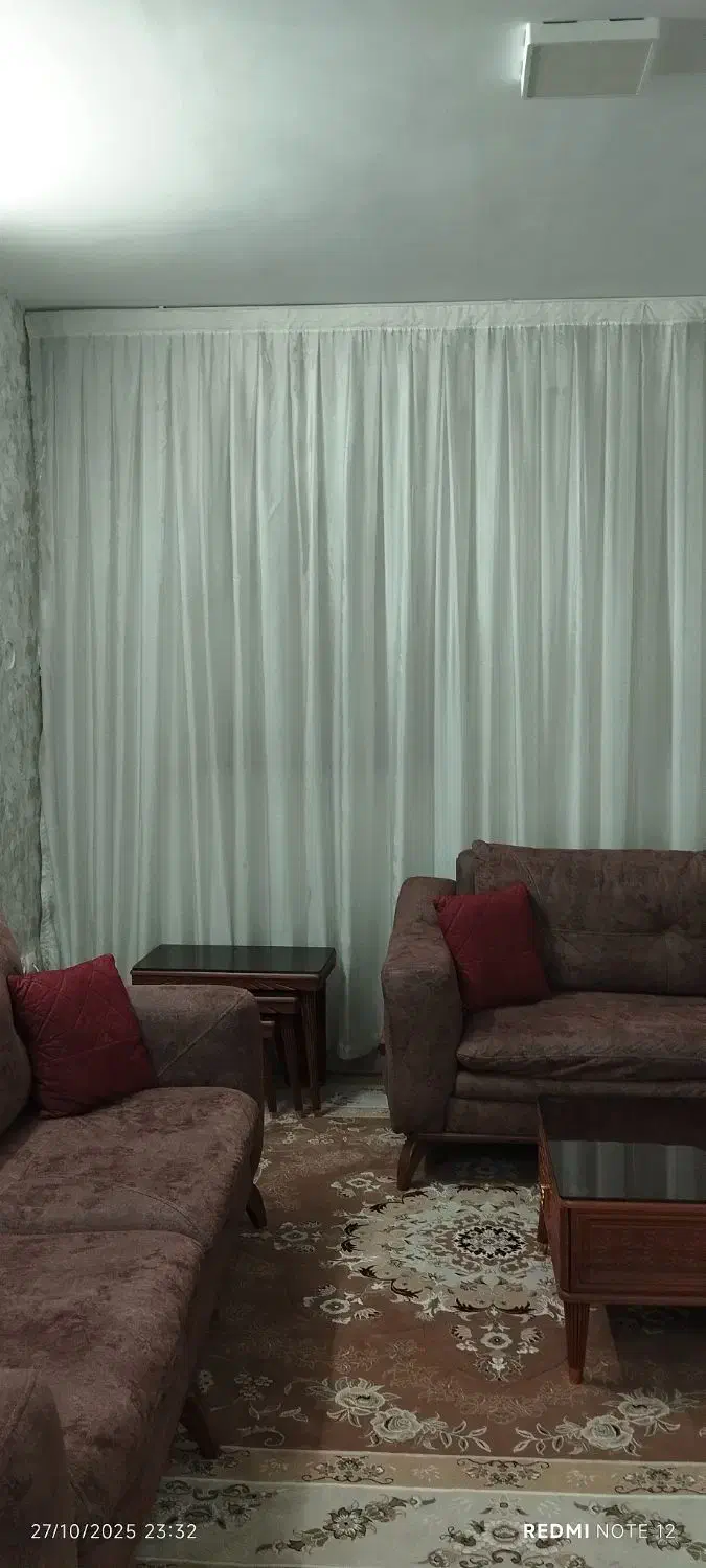 پرده سالم بزرگ و زیبا ارتفاع 3طول 7|پرده، رانر، رومیزی|تهران, شهرک ولیعصر جنوبی|دیوار