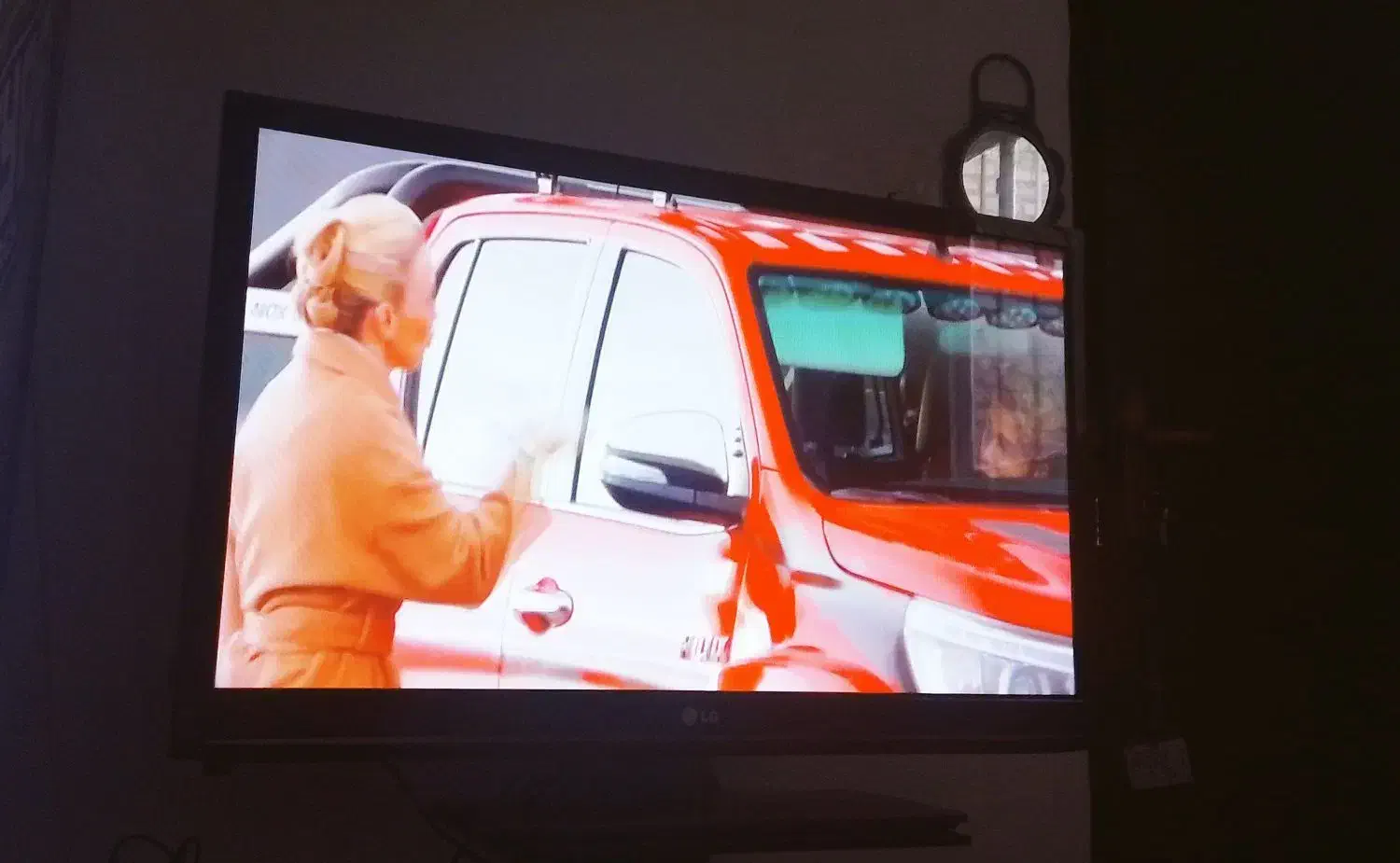 ال عی دی الجی|تلویزیون و پروژکتور|ملارد, |دیوار