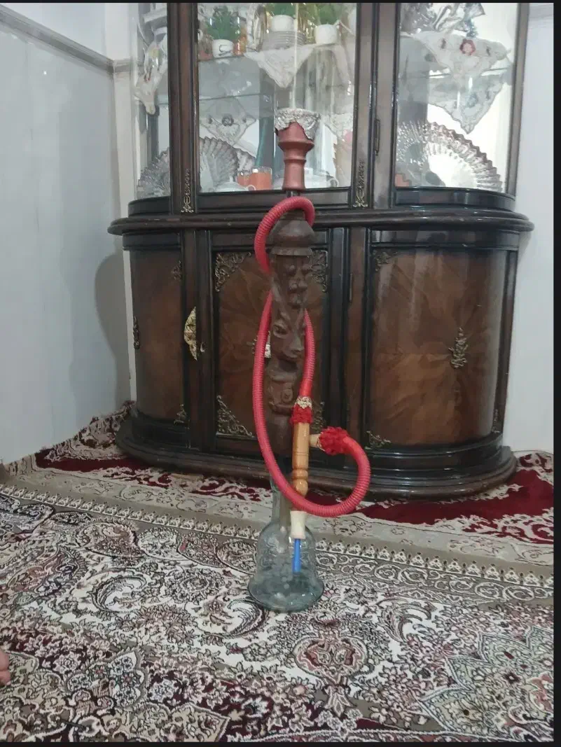قلیان در یک|کلکسیون و سرگرمی|رباط‌کریم, شترخوار|دیوار