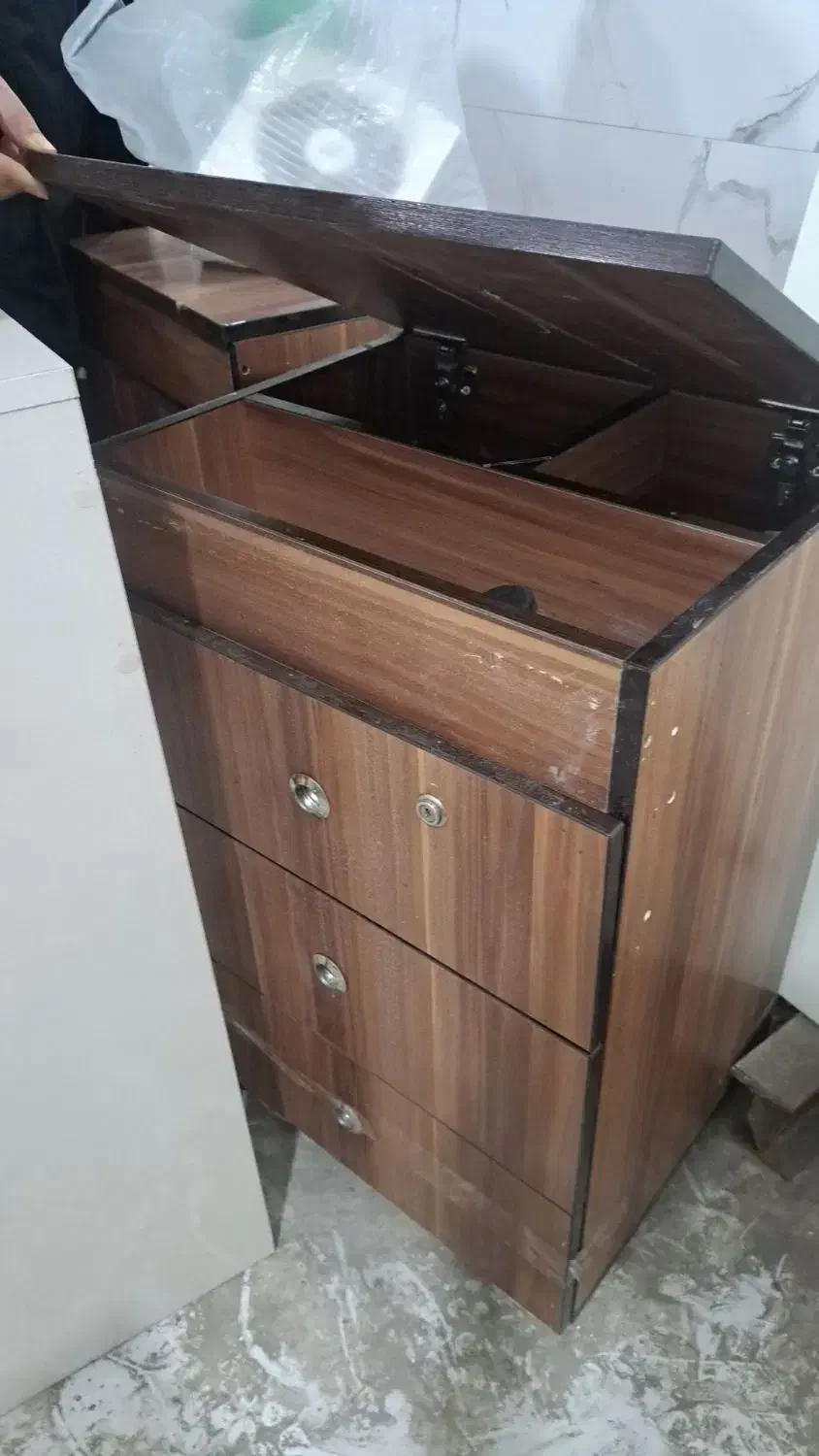 فروش صندلی چرخشی وسرشور واصلاح|آرایشگاه و سالنهای زیبایی|اراک, |دیوار