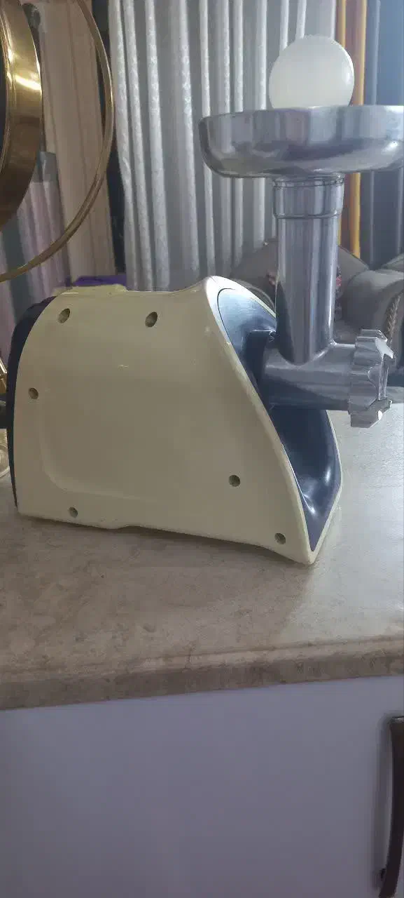 چرخ گوشت|خردکن، آسیاب، غذاساز|مشهد, کلاته برفی|دیوار