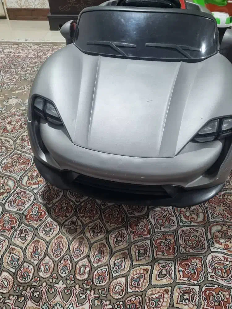 ماشین شارژی درحدنو|اسباب‌بازی بچه|یزد, |دیوار