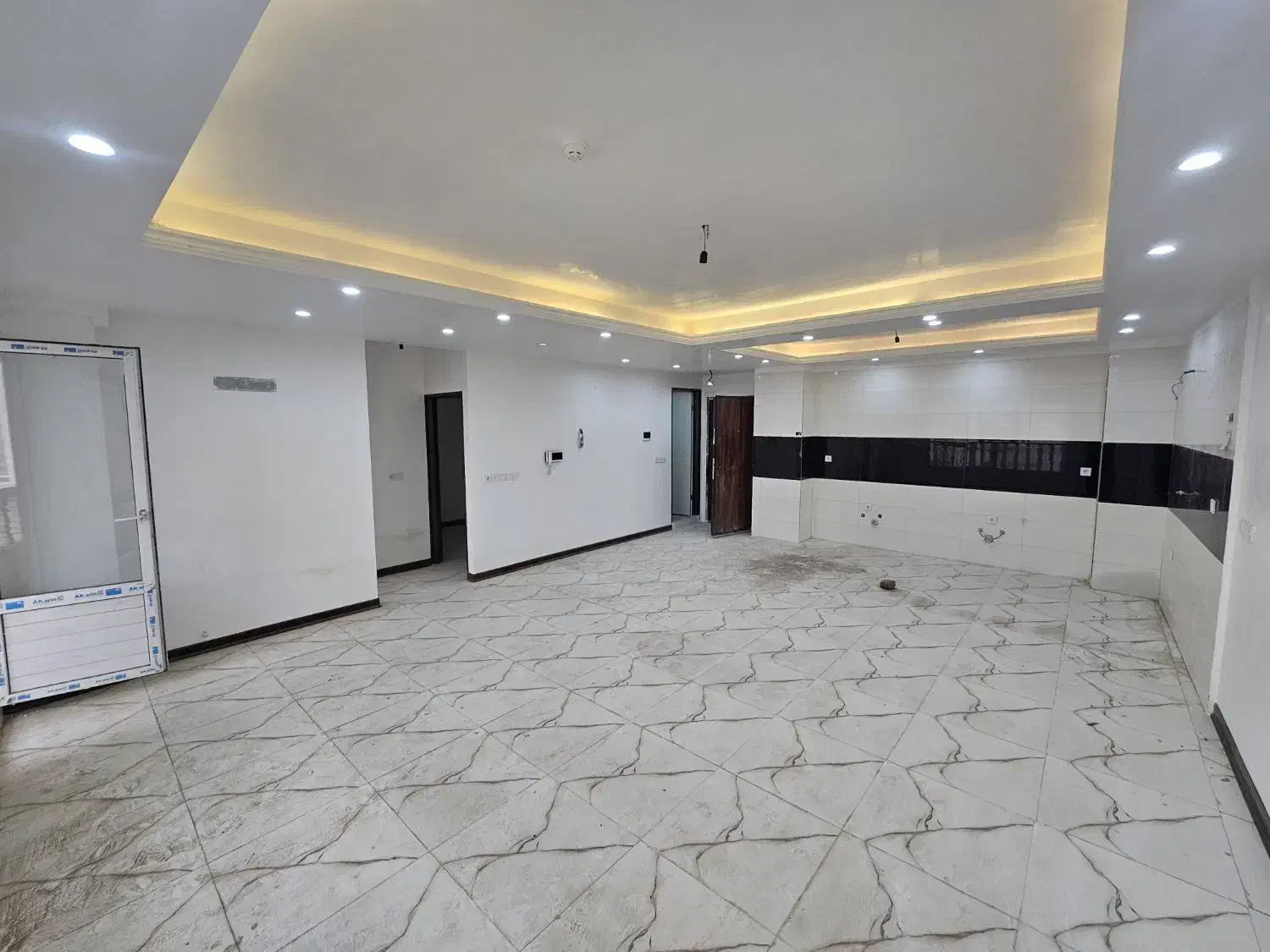 فروش واحد در نقاط مختلف شهر|فروش آپارتمان|اشتهارد, |دیوار