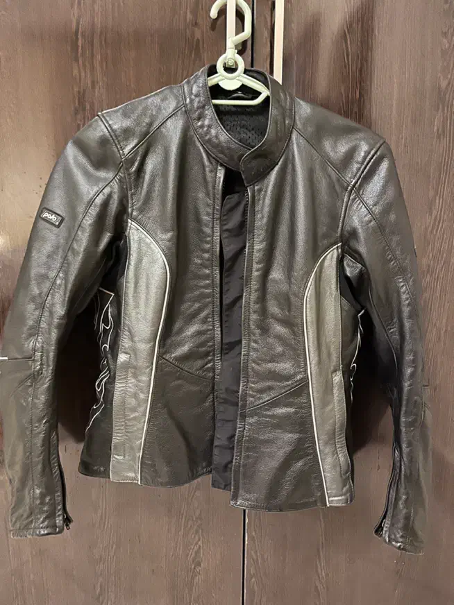 کاپشن و شلوار چرم موتور سواری|لباس|بندرعباس, |دیوار