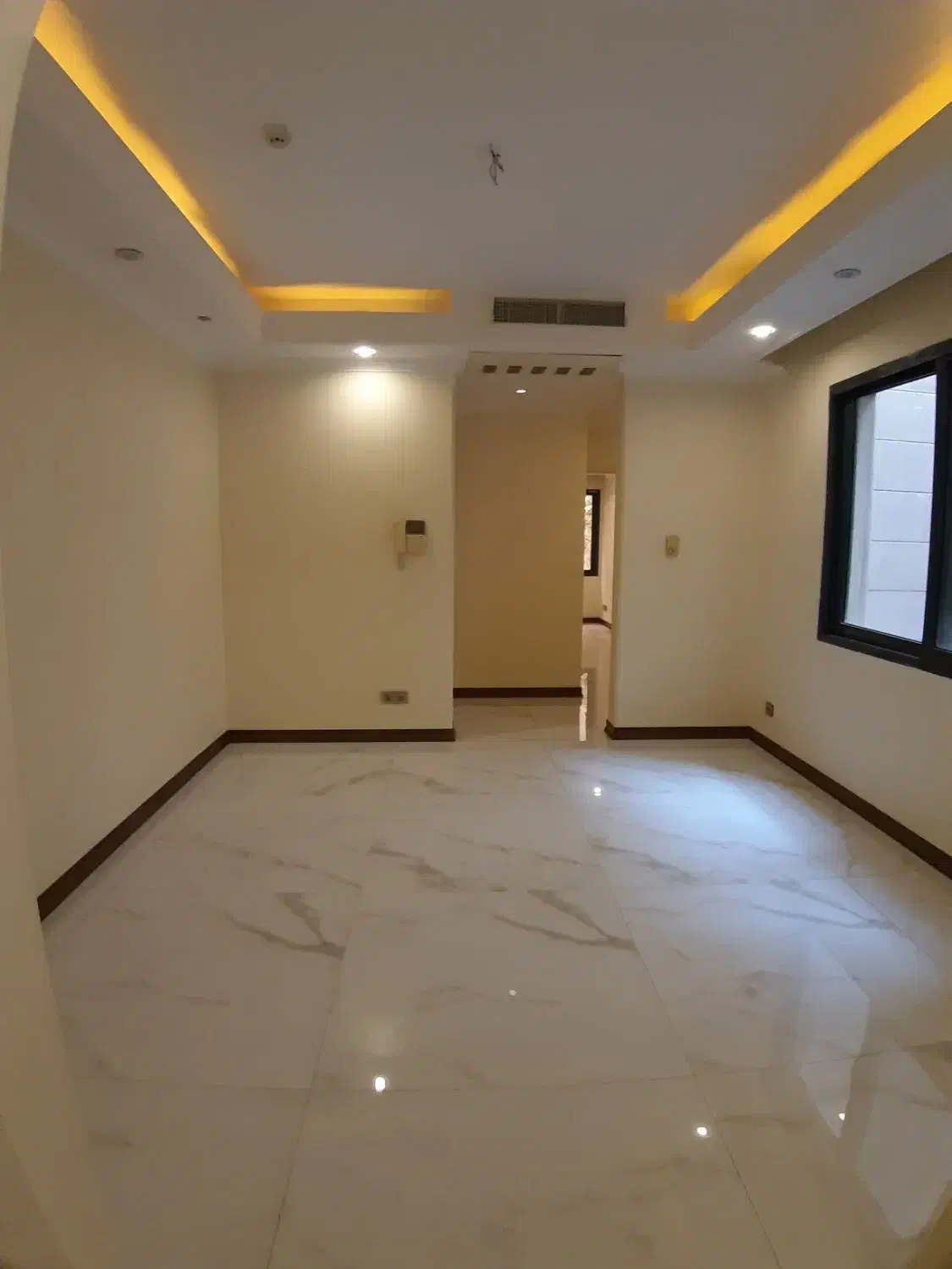 فرشته۲۳۰مترفول نوسازی.نور S/N(اگهی کاملا واقعیست)