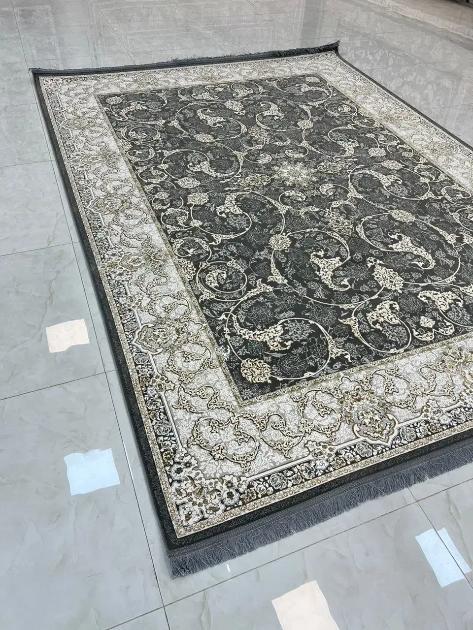 فرش شاپرک الماس کاشان //کد۶۵۷۹ ۷۰۰شانه تراکم ۳۰۰۰|فرش|شیراز, فرگاز|دیوار