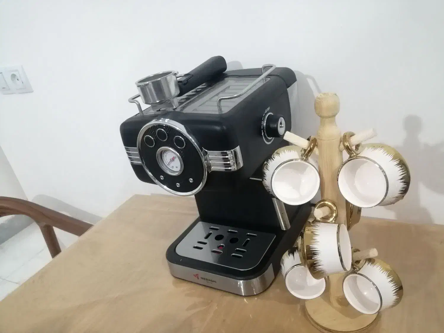 قهوساز|سماور، چای‌ساز، قهوه‌ساز|شیراز, کوشک میدان|دیوار