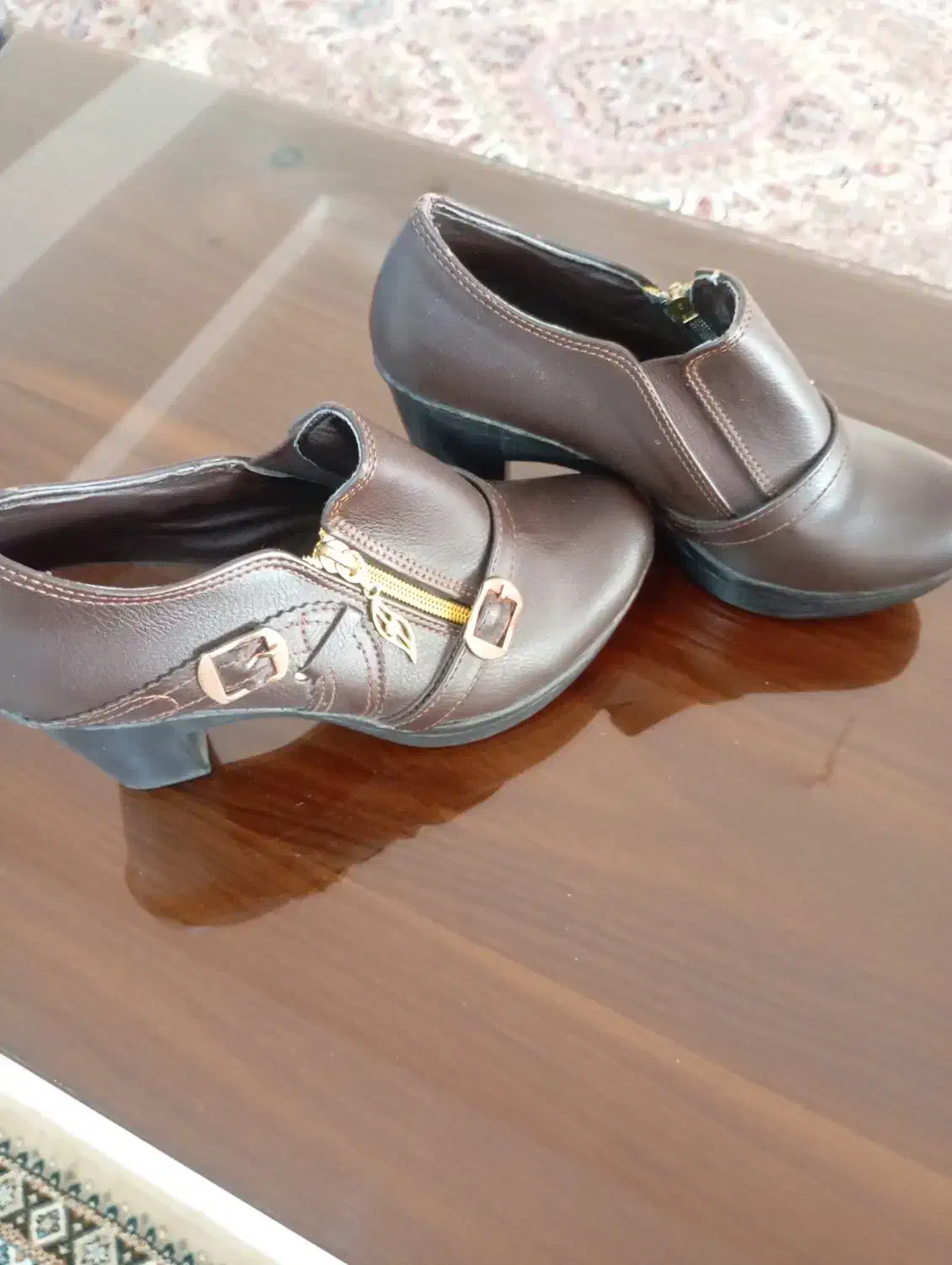 نیم بوت قهوه ای چرم معمولی|کیف، کفش، کمربند|کرج, باغستان|دیوار