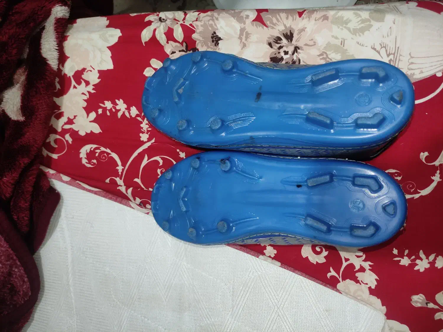 کفش ورزشی چمن|تجهیزات ورزشی|مشهد, رضاییه|دیوار