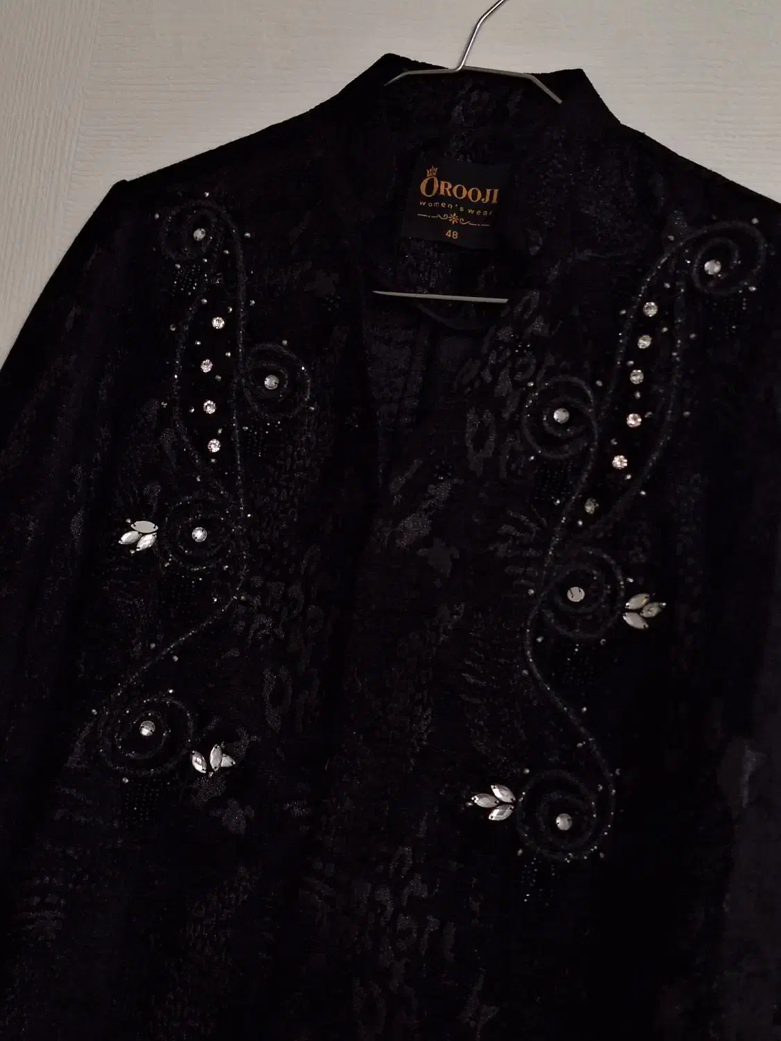 مانتو|لباس|قرچک, مهدیه|دیوار