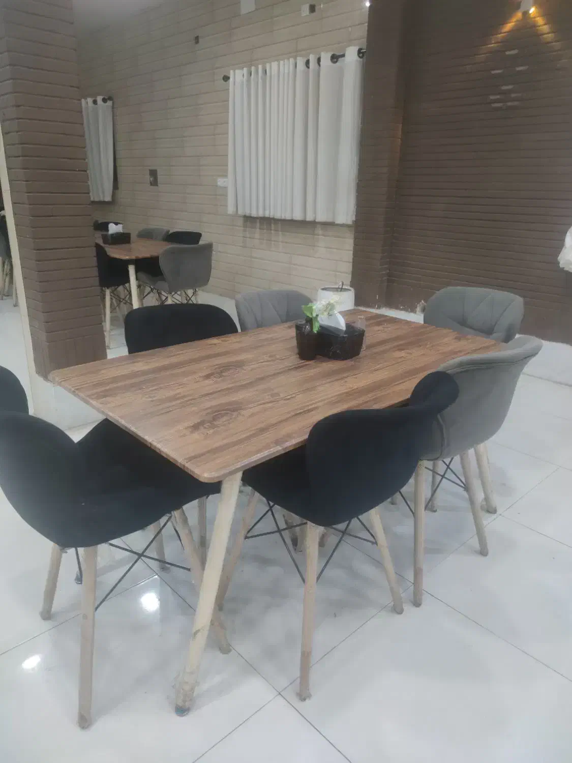 میز و صندلی رستوران و فست فود|کافیشاپ و رستوران|قیروکارزین, |دیوار