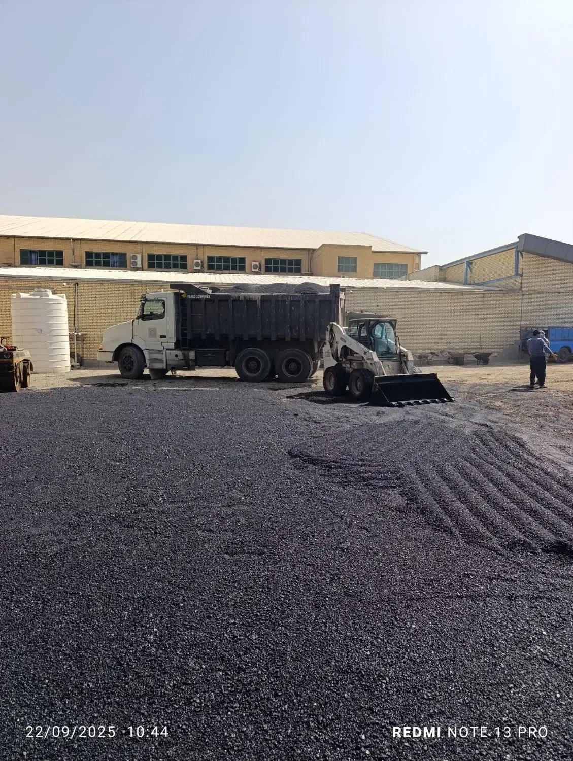 آسفالت محوطه. ایزوگام. قیرگونی تمام نقاط تهران|خدمات پیشه و مهارت|تهران, نیروی هوایی (پیروزی)|دیوار