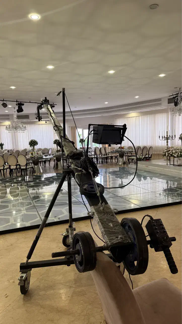 کرین پرشین سه گوش|دوربین عکاسی و فیلمبرداری|گرگان, |دیوار