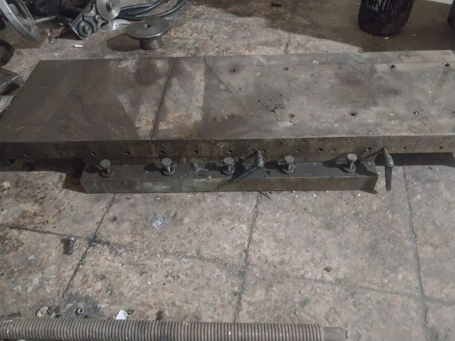 میز صلیبی المانی (یک طرفه )|ماشین‌آلات صنعتی|کرج, شهرک رضوانیه|دیوار