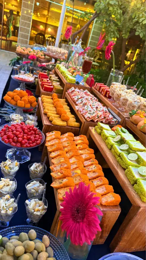 فینگرفود/فینگر فود/تولد/بادکنکارایی/کیک تولد|خدمات پذیرایی، مراسم|اصفهان, خانه اصفهان|دیوار