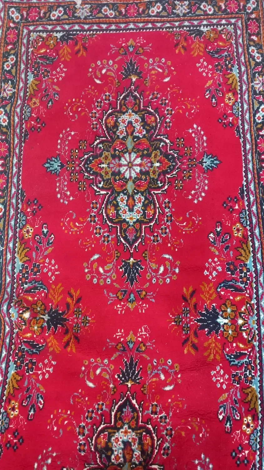 قالیچه نو|فرش|گلبهار, شهر جدید گلبهار|دیوار