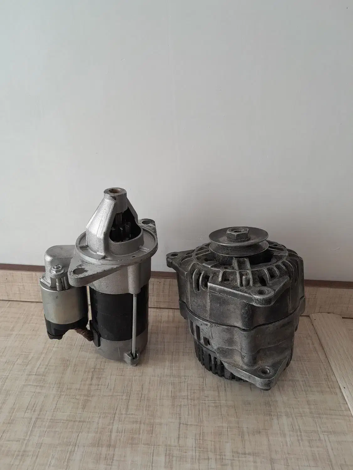 فروش استارت ودینام ومغزی درب صندوق عقب|قطعات یدکی و لوازم جانبی|قهدریجان, |دیوار