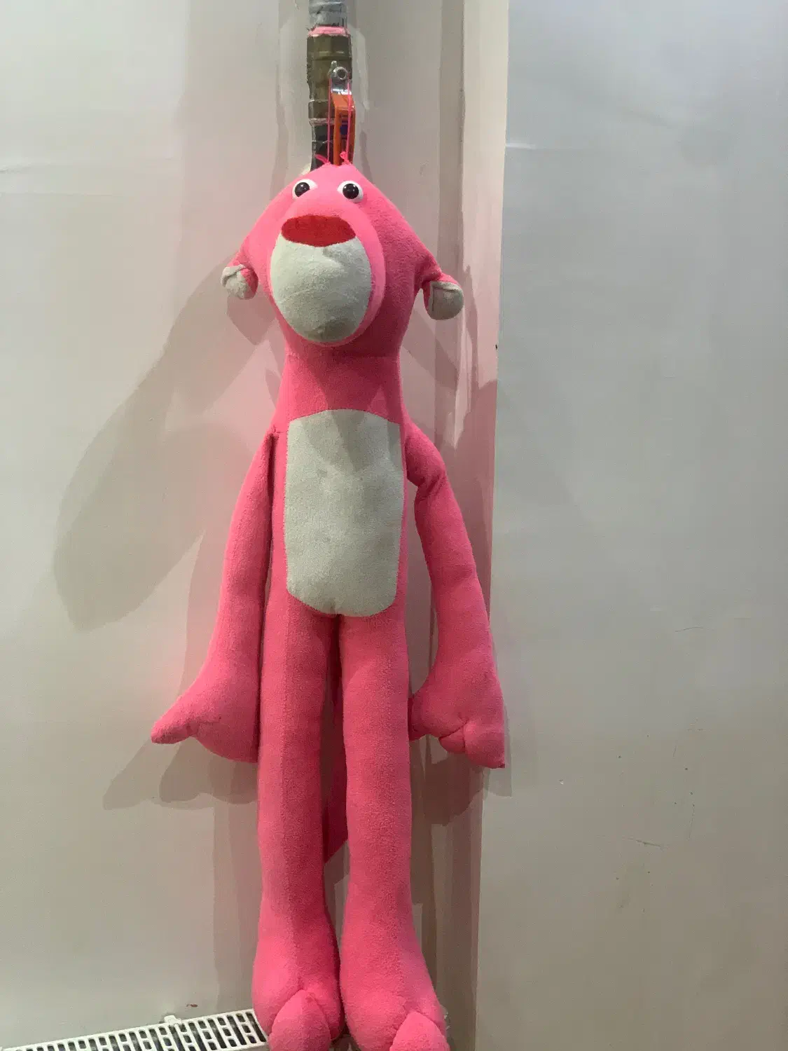 اسباب بازی|اسباب‌بازی بچه|خوی, |دیوار