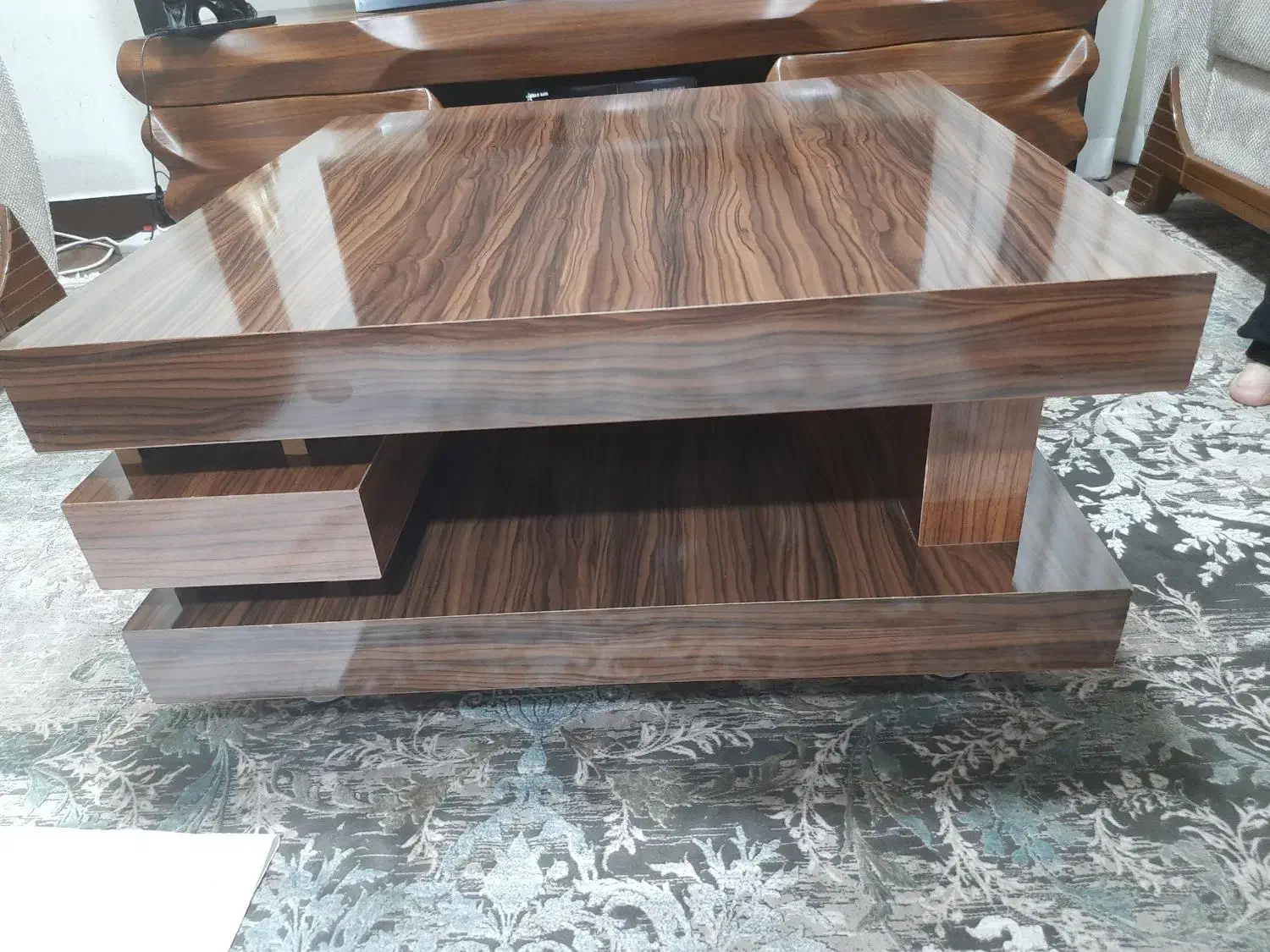 جلو مبلی ۷۰×۷۰ جنس ام دی اف|مبلمان خانگی و میز عسلی|بندرعباس, |دیوار