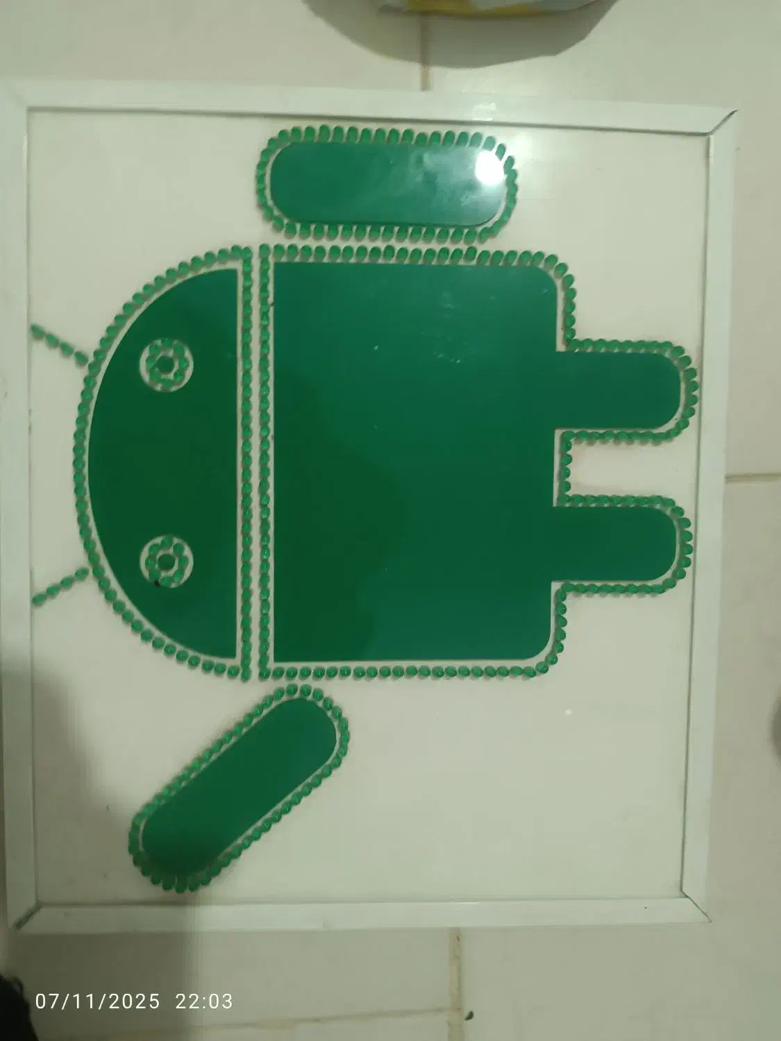 باسلام یک آرم اندرویدچراغ‌دار روشن می‌شود|لامپ و چراغ|زاهدان, |دیوار