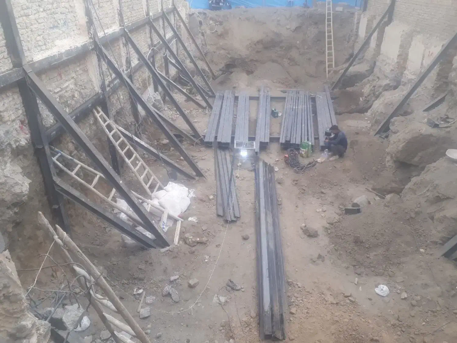 تخریب وگودبرداری اصولی مشهد|خدمات پیشه و مهارت|مشهد, سجاد شهر|دیوار