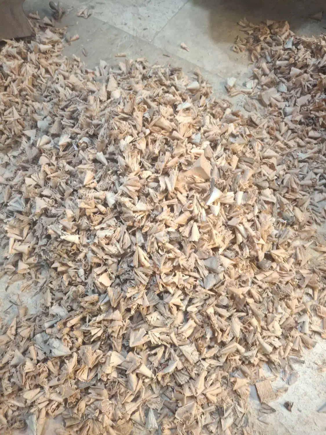 پوشال و خاک اره چوب طبیعی|عمده‌فروشی|چهارباغ, |دیوار