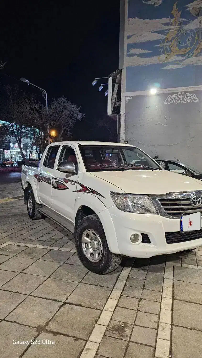 هایلوکس ۲۰۱۵ دیزل بی رنگ|خودرو سواری و وانت|مشهد, الهیه|دیوار