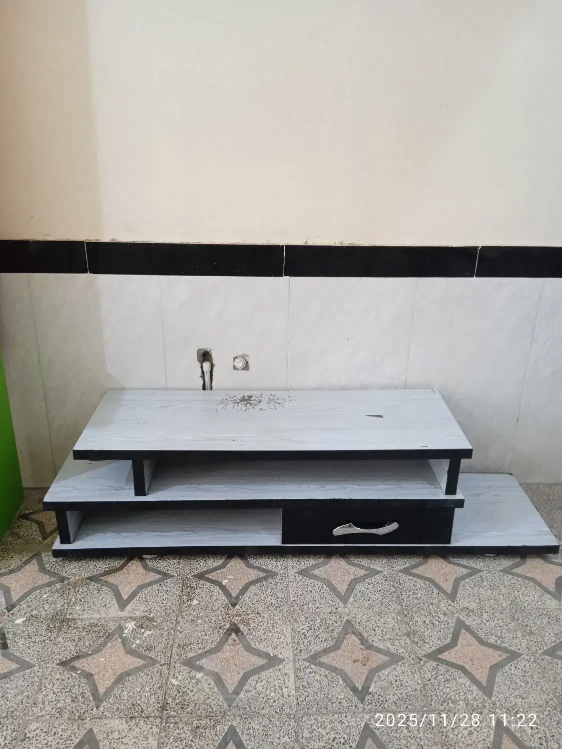 میز‌تحریر‌ و صندلی.میز تلویزیون|میز تحریر و کامپیوتر|سنندج, |دیوار