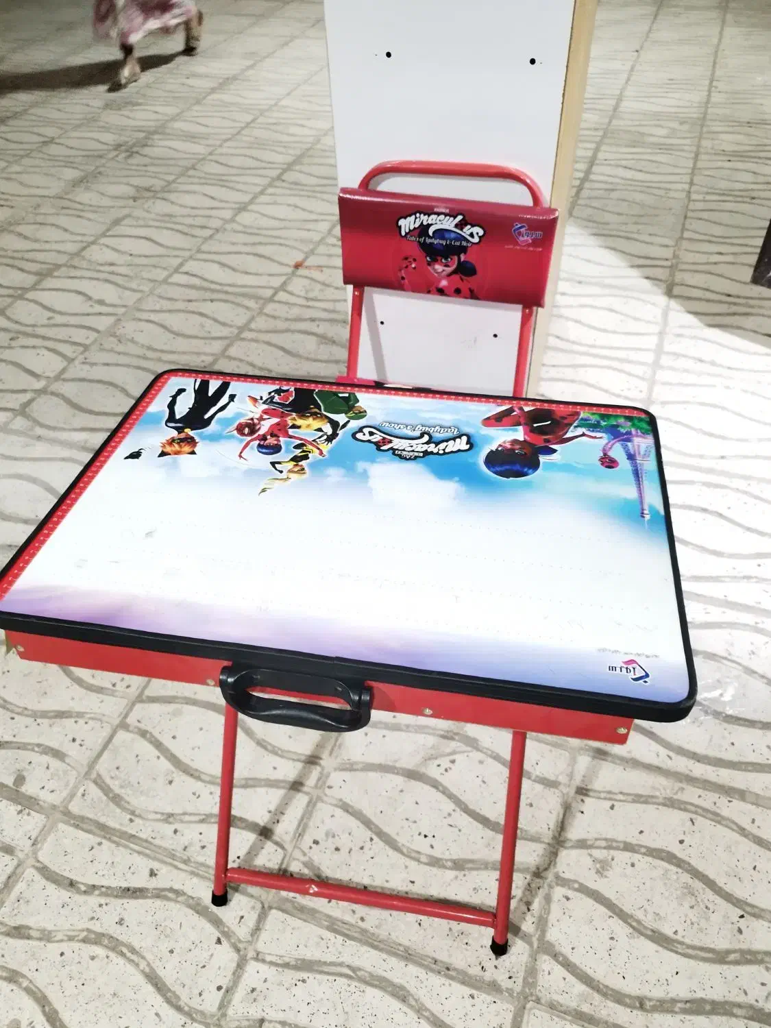 میز وصندلی دختر کفشدوزکی|اسباب و اثاث بچه|قشم, |دیوار