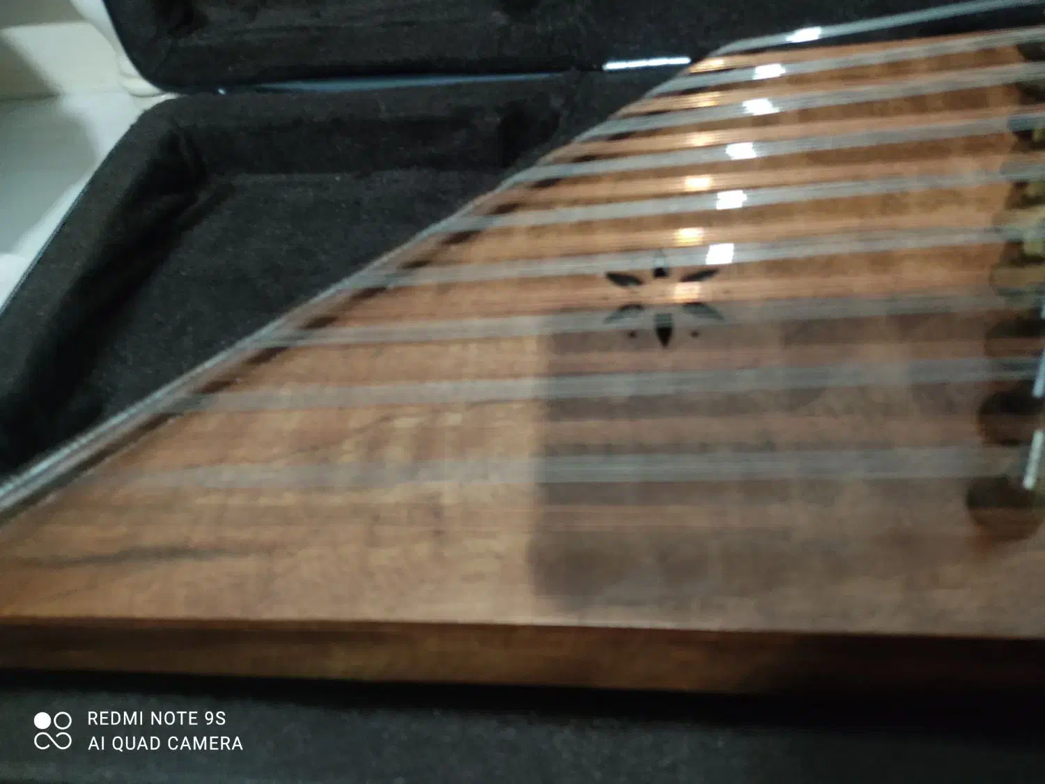 سنتور همایون|سازهای سنتی|اهواز, سپیدار|دیوار