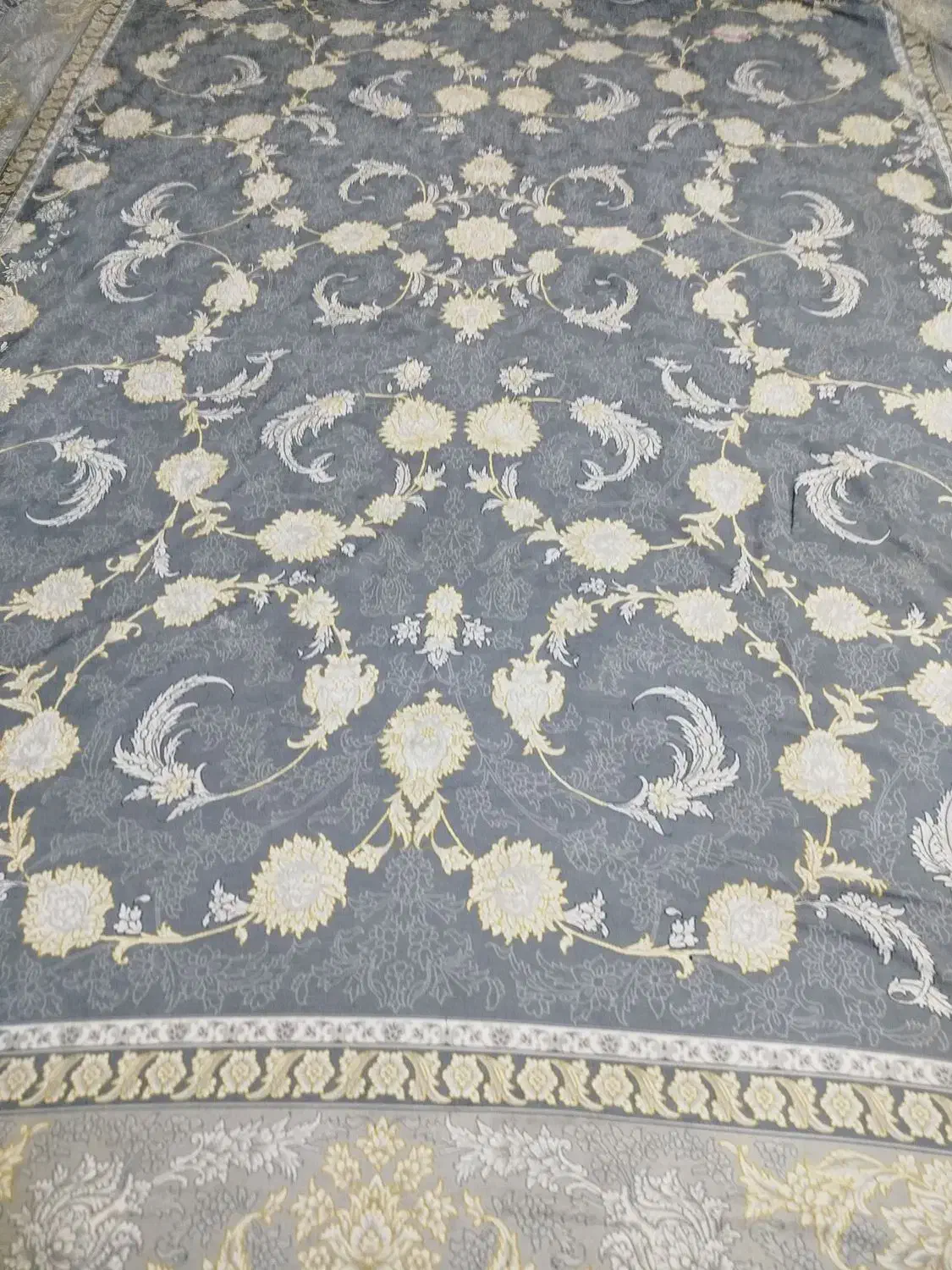 روفرشی کش دار .|روفرشی|قم, شاه سید علی|دیوار