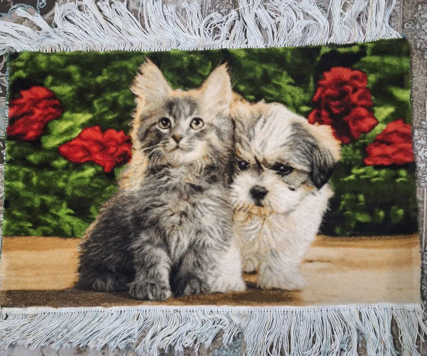 فرش دستباف مدل سگ و گربه|تابلو فرش|اصفهان, سپاهان‌شهر|دیوار