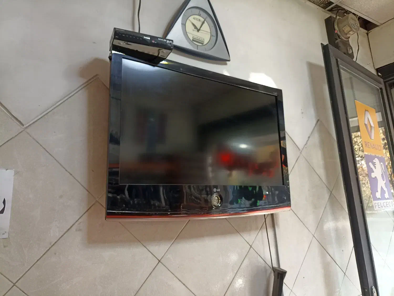 تلویزیون ۴۰ اینچ|تلویزیون و پروژکتور|کرج, کوی امامیه|دیوار