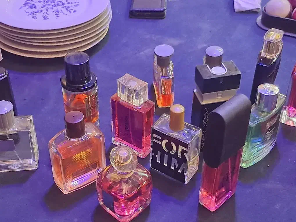 عطر|آرایشی، بهداشتی، درمانی|تهران, امام حسین|دیوار